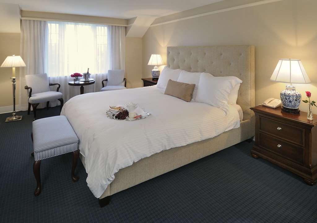 The Simsbury Inn Room photo