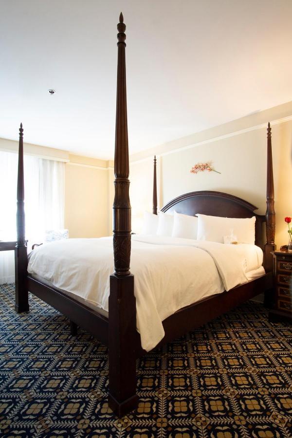 The Simsbury Inn Exterior photo